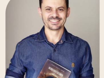 João Paulo Coca se prepara para o lançamento de seu terceiro livro